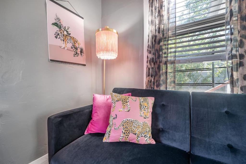 Jungle Themed Apt. Close To Coffee, Food + Shops! Tampa Ngoại thất bức ảnh